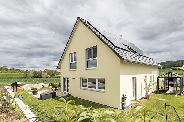 Prefabricated house: Homeowners Frech from Alzenau
