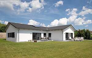 Bauherren Familie Leitsch aus Oberleichtersbach- Hanse Haus Terrasse: Bauherren Familie Leitsch aus Oberleichtersbach