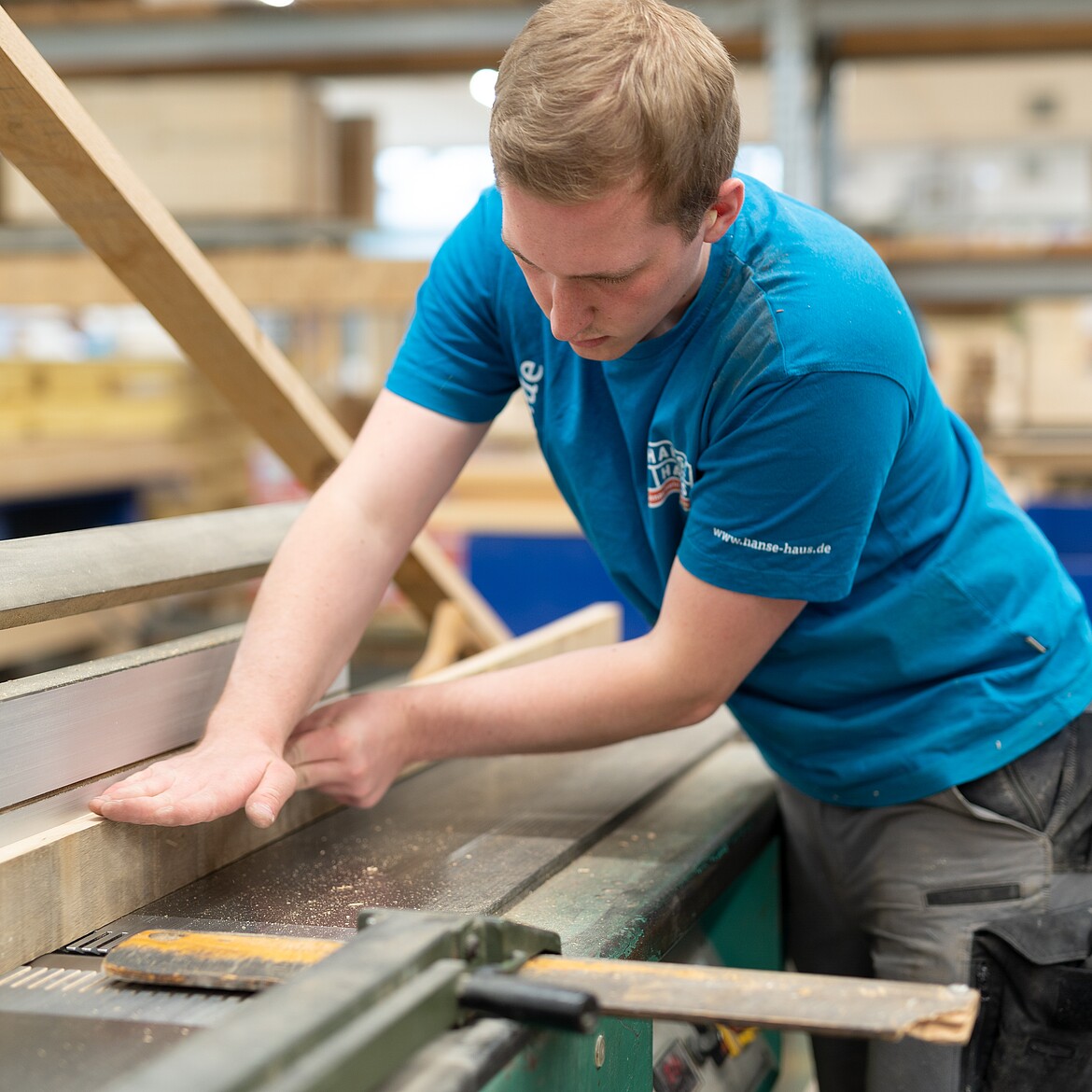 Produktionsmitarbeiter (m/w/d) Schreiner