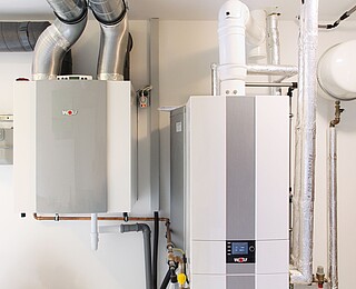 Hausausstattung und Bemusterung: Heiztechnik Technikraum: Bauherren Familie Olschewski aus Rheinland-Pfalz