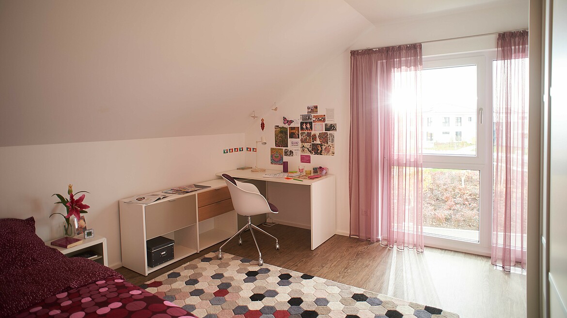 Jugendzimmer in einem Fertighaus von Hanse Haus