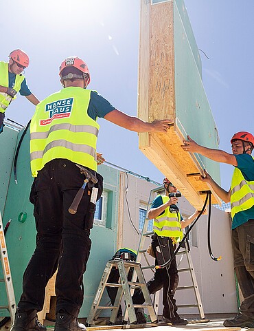 Fertighaus: Montage Wand